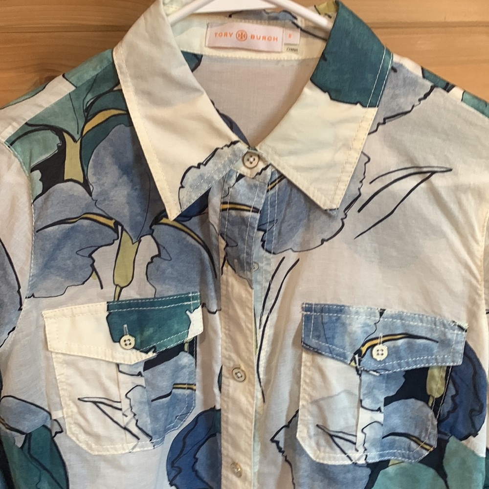 Blouse - Picture 2 of 3